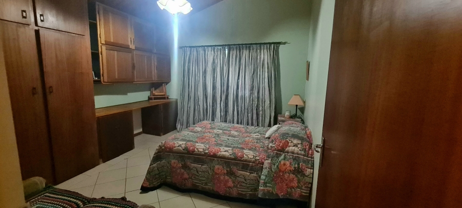 5 Bedroom Property for Sale in Douglas Northern Cape